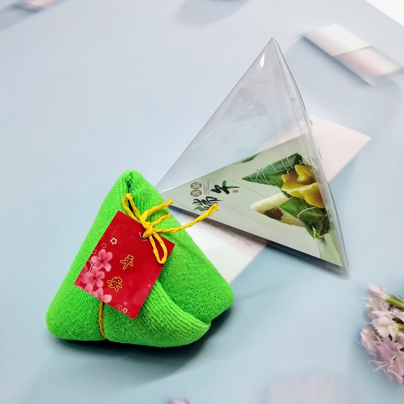 『客製贈品』  創意粽子造型小方巾 |  客製化禮品、禮贈品專家