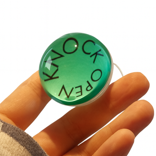 『客製贈品』水晶球氣囊手機支架 |  客製化禮品、禮贈品專家