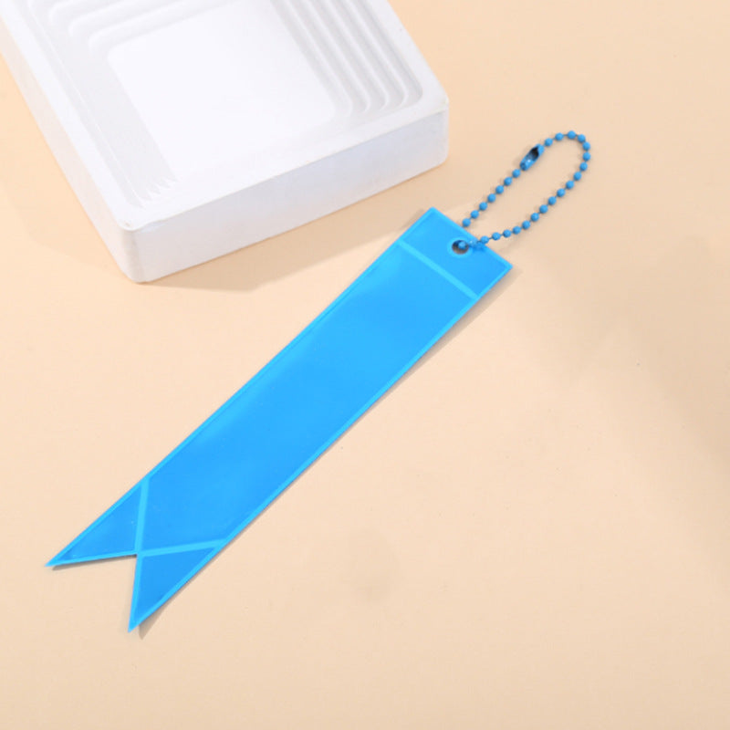 『客製贈品』PVC反光飄帶掛飾 |  客製化禮品、禮贈品專家